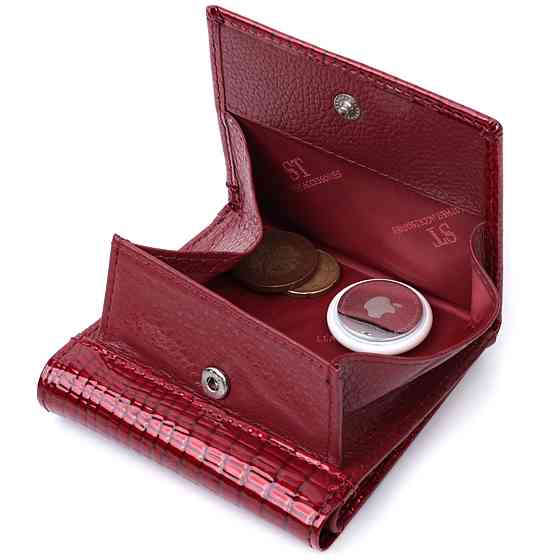 Компактний гаманець для жінок з натуральної шкіри лакованої ST Leather 22687 Червоний Київ
