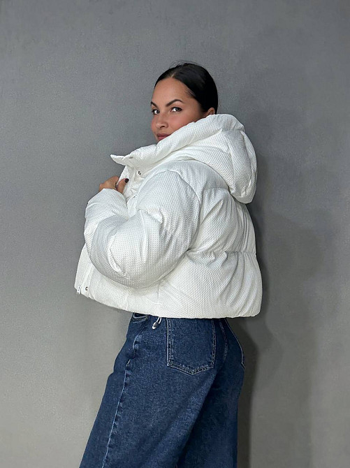 Куртка женская Lady Yep 10039 вафельная пуффер оверсайз с капюшоном белая, белый, 44 Киев - изображение 3