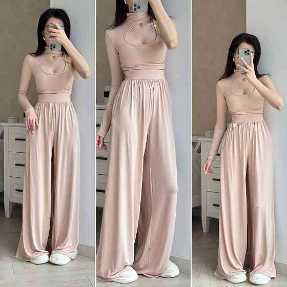 Жіночий стильний костюм двійка: топ на одне плече і штани турецька віскоза Одеса