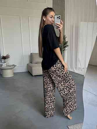 Женский домашний комплект двойка: футболка + леопардовые брюки коттон Одесса