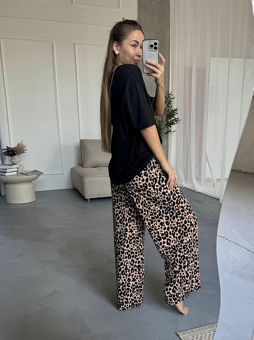 Жіночий домашній комплект двійка: футболка + леопардові штани котон Одеса - фото 4