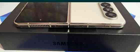 Смартфон: Samsung Galaxy Z Fold 4 12/512Gb. Новый ! Киев