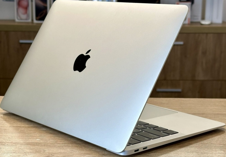 Ноутбук MacBook Air 13” i5 16RAM/256SSD Silver Київ - фото 6
