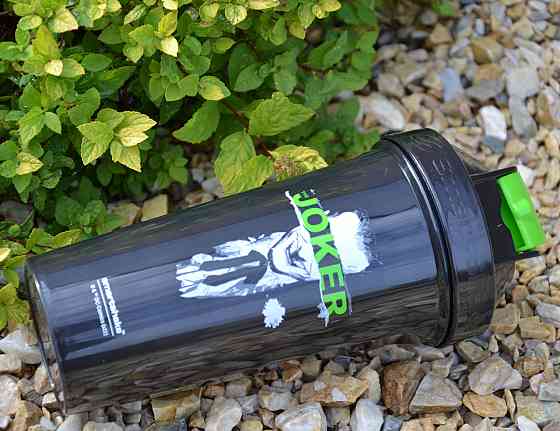 Шейкер спортивний SmartShake Lite 800ml DC Joker Каменское