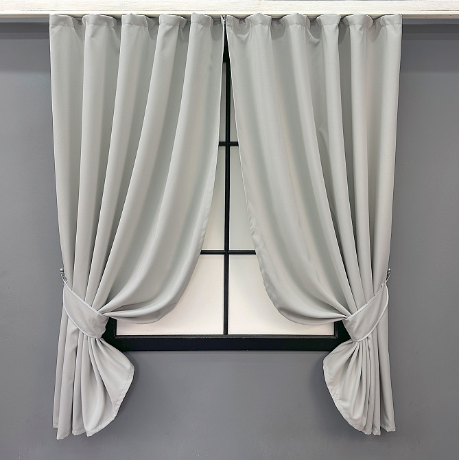 Комплект коротких штор VR-Textil Блэкаут Midnight № 1670ш Светло-серый 140х170 см 2 шт (35-0332) Киев - изображение 1