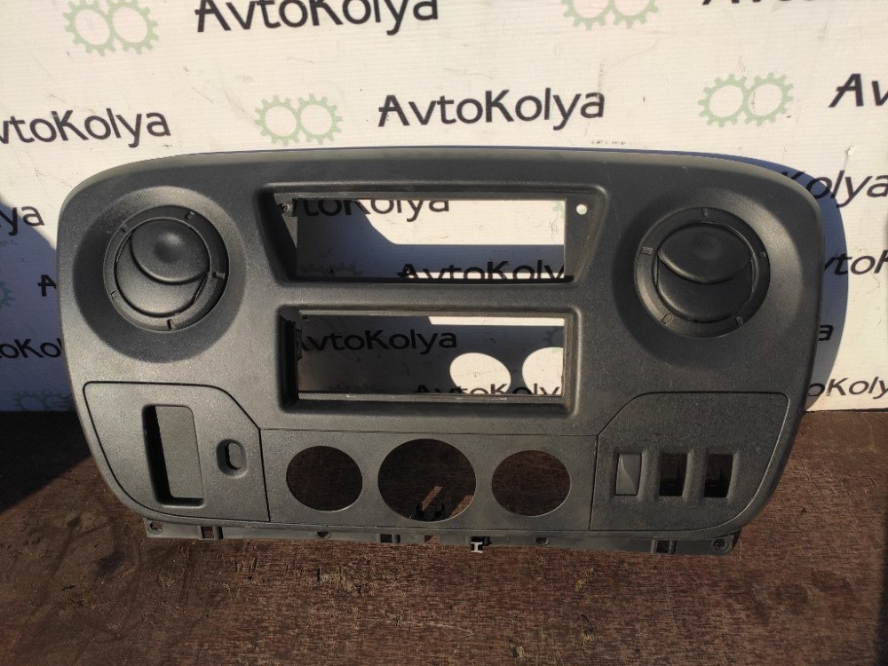 Накладка центральної консолі Renault Master III 2010-2019 (682600025R) Ковель - изображение 1