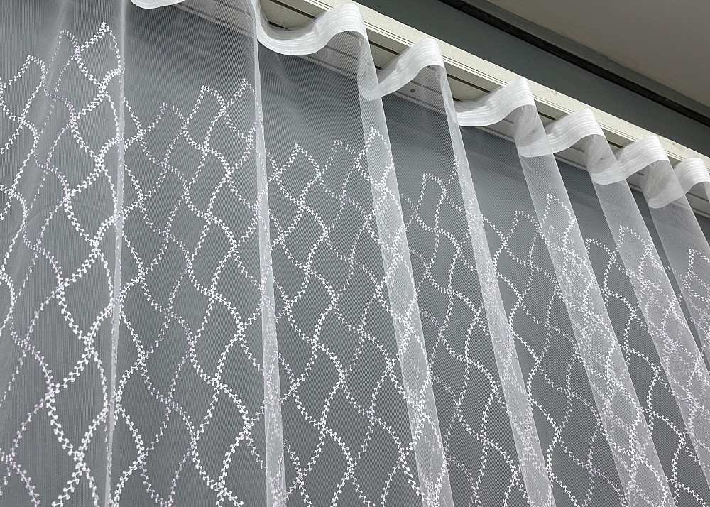 Тюль VR-Textil 1836т Фатин з вишивкою Білий з бузковим 300х270 см (40-192) Київ - фото 7