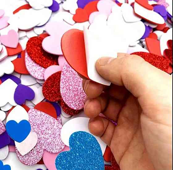 Наклейки у формі серця, самоклеючі наклейки серця, барвисті блискучі серця, набір 50 штук. декор до дня закоханих Київ