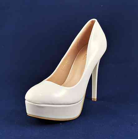Жіночі Білі Туфлі на Каблуку Шпильке Лакові Модельні (розміри: 38,40) - 139/160 Дніпро