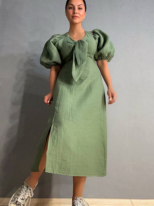 Сукня жіноча Mix Ray 4196 довга з розрізом вузол на грудях з муслину хакі, хакі, L Київ - фото 1