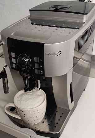Кофеварка Delonghi Magnifica S Київ