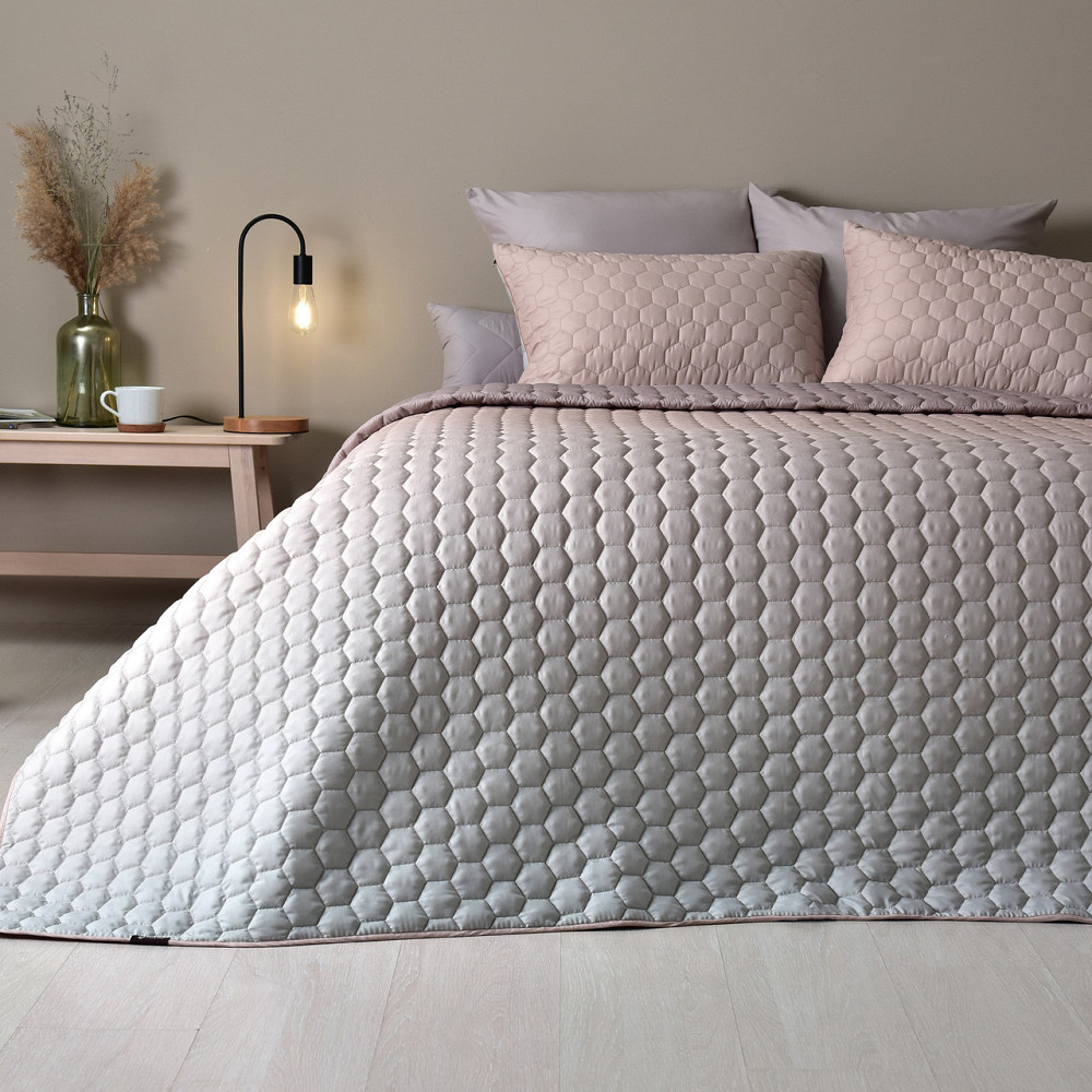 Покривало IDEIA Silhouette з подушками бежево - пудрове 240х260 см (56861224) Чернівці - фото 1