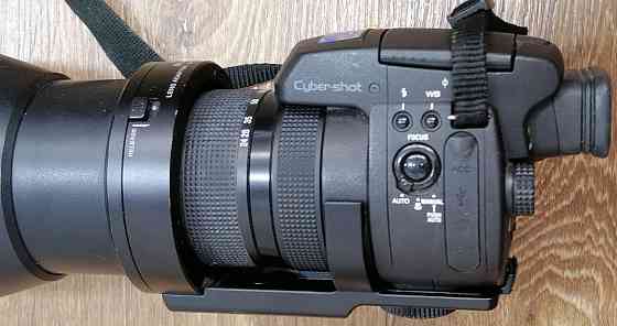 Фотоапарат Sony DSC-R1 + Обектив Sony. Київ