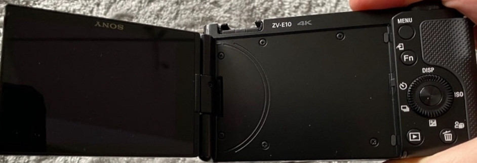 Камера з об'єктивом: SONY ZV-E10, Sigma AF 16mm. F/1.4 DC DN. Київ - фото 4