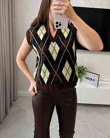 Женский теплый оверсайз жилет с геометрическим орнаментом Шоколад Одесса