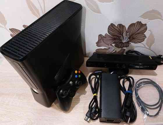 Приставка Xbox 360 Slim 300Gb. Kinect. Киев