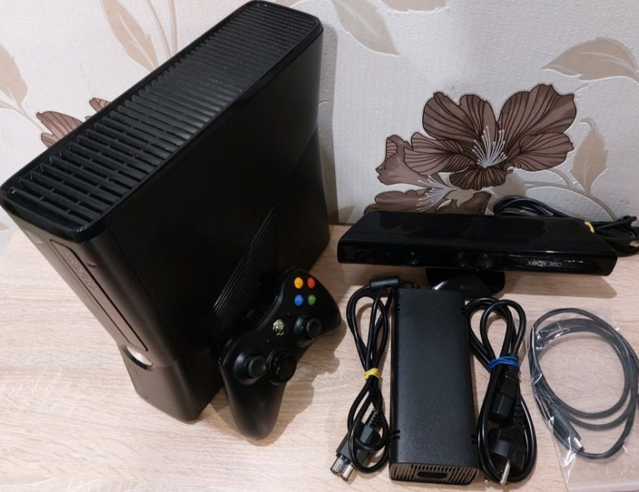 Приставка Xbox 360 Slim 300Gb. Kinect. Київ - фото 5