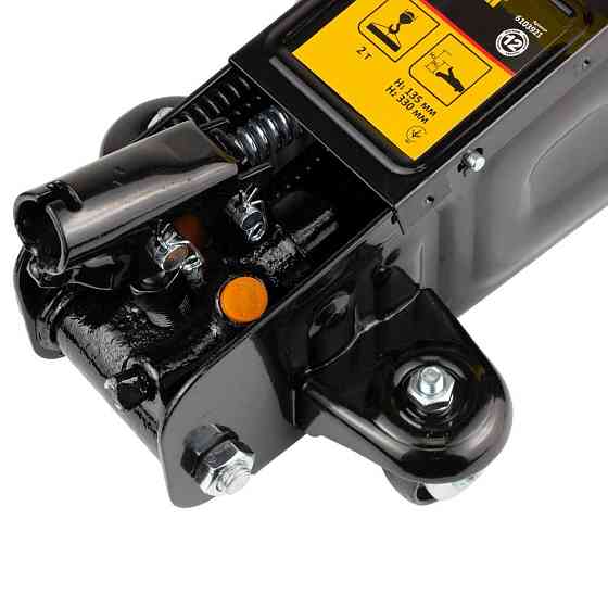 Sigma Домкрат гидравлический подкатной 2т H 135-330мм (кейс) SIGMA (6103921) Коломия