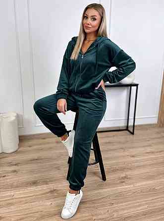 Женский повседневный велюровый костюм двойка: кофта и штаны Бутылка, 50/52 Одесса