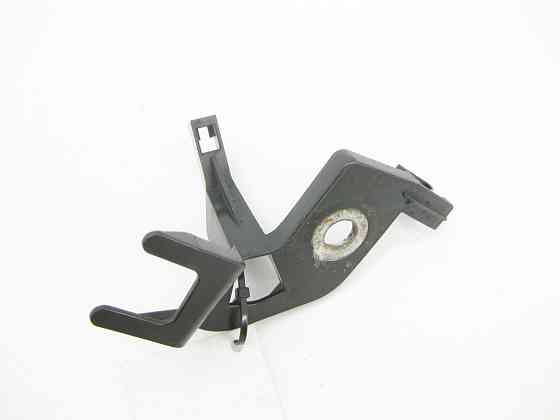 Mercedes-Benz  A1665454640 Кронштейн електропроводу датчика ABS на правому задньому поворотному кулаку ML/GLE W166 GL/GLS X166 GLE Coupe C292 Одеса