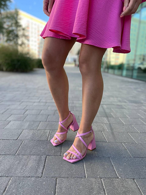 LIRIO Стильні босоніжки жіночі рожеві з натуральної шкіри літні на стійких підборах LIRIO L0195 Коломыя - изображение 5