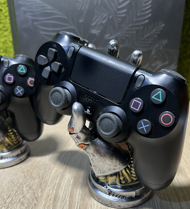 PlayStation 4 Pro 1TB Limited Edition The Last of Us Part II | 2 геймпада | Харьков - изображение 4