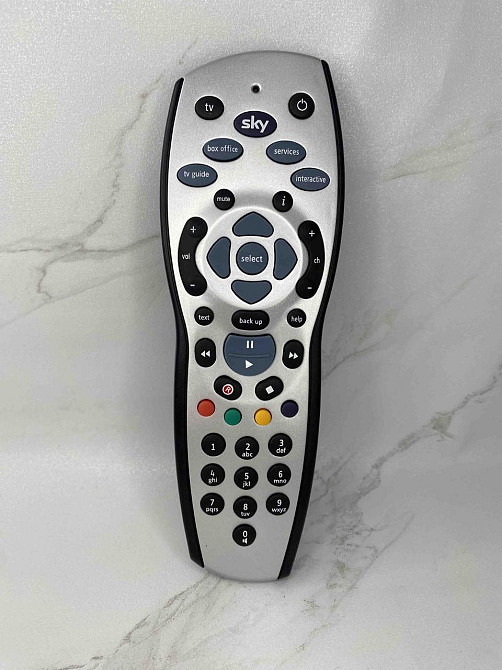 Б/в Пульт дистанційного керування Sky HD Plus Remote Control, для Sky HD та Sky Plus, вже запрограмований, сріблясто-чорний Київ - фото 8
