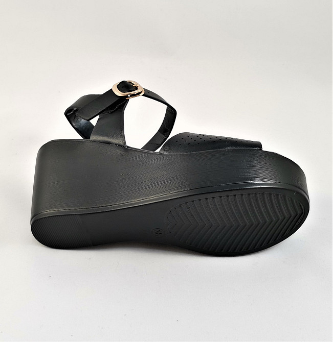 Жіночі Сандалі Босоніжки на Танкетці Платформа Чорні Літні (розміри: 38,39,40) - 15 Дніпро - фото 2