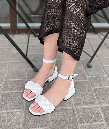 KATI SHOES Босоніжки жіночі білі літні KATI SHOES 132 шкіряні / Модні босоніжки на підборах р. Коломия