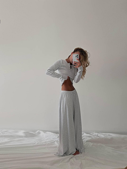 Женский стильный легкий костюм из плотного рубчика Меланж, 44/46 Одесса - изображение 1