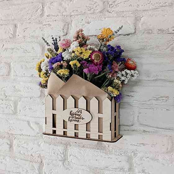 Композиция из сухоцветов в кашпо 