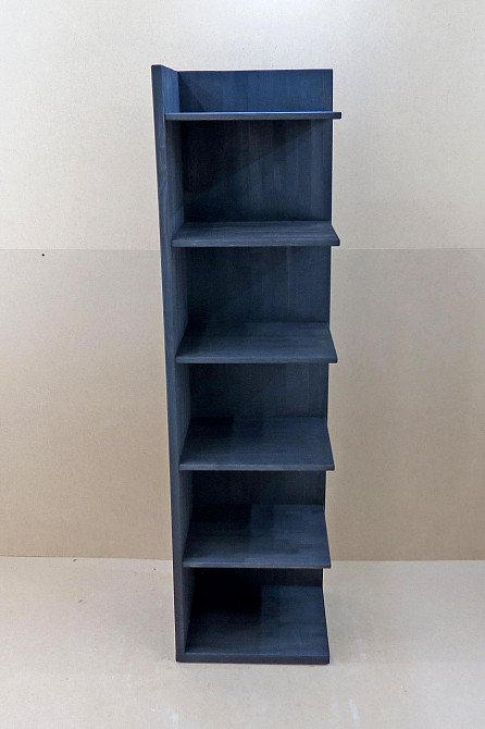 Книжный стеллаж 