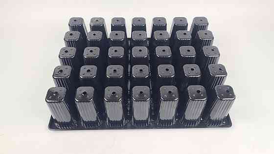 Касета для розсади 43,5*32,5*10 пластикова на 35 V-ячейок-175 см3 (черка 55 мм*55 мм*95 мм) (1 шт.) Харків