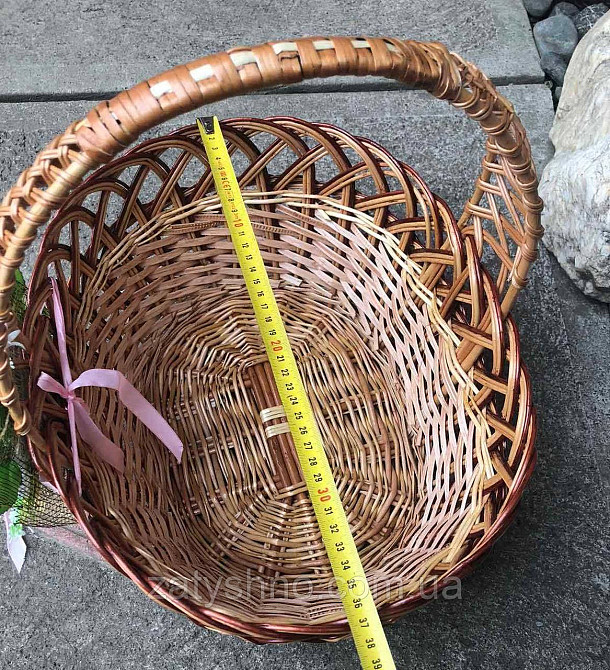 Корзина пасхальная  из лозы плетеная с цветком Киев - изображение 5