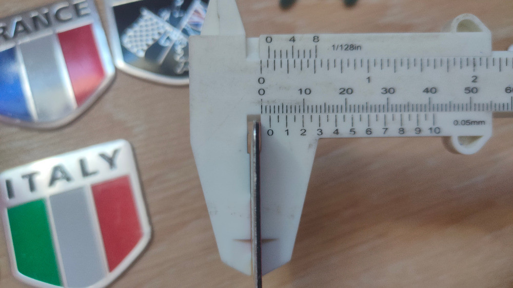 Наклейка на авто Прапори Країн алюмінієві Київ - фото 5