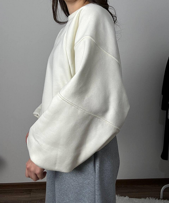 Жіночий теплий оверсайз світшот тринитка на флісі Молочний Одеса - фото 3