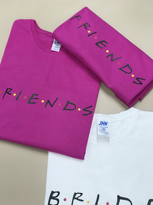 Футболки на девичник  для невесты и ее подружек 