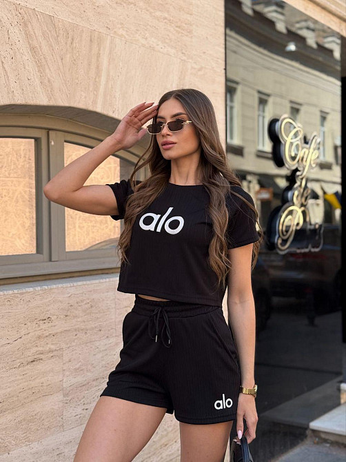 Женский прогулочный костюм двойка: футболка с накатом и шорты американский рубчик Черный, 42/44 Одесса - изображение 2