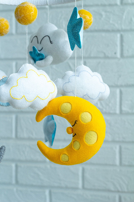 Дитячий мобіль на ліжечко для немовлят ручної роботи WooolyWool «Мишеня» Київ - фото 4