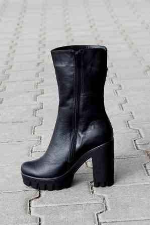 Напівчоботи жіночі ARLETT чорні натуральна шкіра 40р. (1069) Коломия