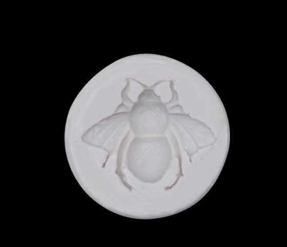 Силиконовая форма Пчела 46 на 43 мм серый Киев