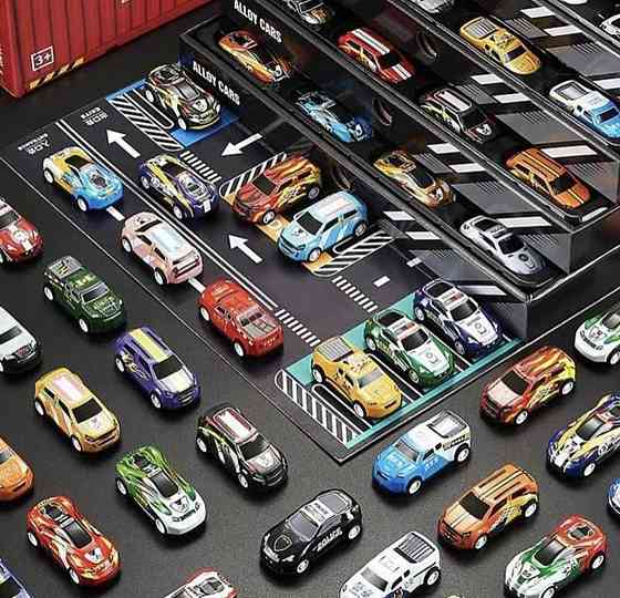 Подарочный набор гоночных машинок для детей 48 шт в контейнере. Харьков