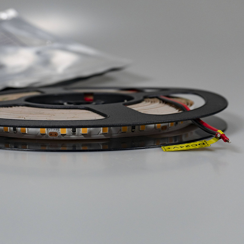 Milight Над'яскрава монохромна LED стрічка 4200K 120LED/M (5M) 24VDC, IP20, 14,4 W/1M, 1200 Lm/ Київ - фото 7