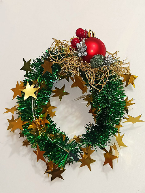 Новорічний обруч для волосся з мішурою з іграшкою кулькою one size різнокольоровий ручна робота червоний Київ - фото 4