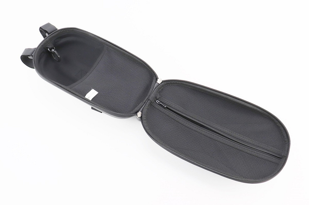 Сумка на кермо електросамокату (жорсткий чохол) 300x150x125мм, кріпл. на липучці, вологозахисна, "карбон" 033 Київ - фото 3