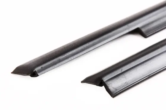 Уплотнитель опускного стекла 2105 нижний ASR (8 шт.) (югославка) Винница