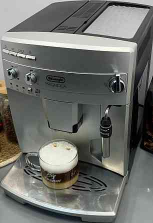 Кофемашина Delonghi Magnifica . Киев