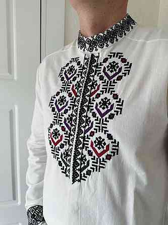 Мужская вышиванка в традиционном украинском стиле с геометрическим орнаментом домотканый лен 50 Одесса