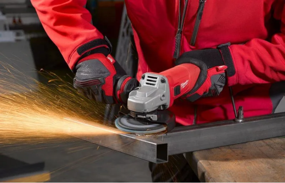 Профессиональная угловая шлифмашина Milwaukee AGV 10-125 EK : 1000Вт, 11000 об/мин, диск 125 мм Киев