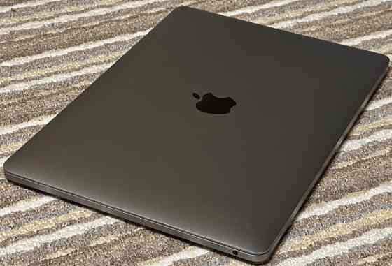 Ноутбук MacBook Pro 2020 i5 8/256Gb. АКБ 88% Киев